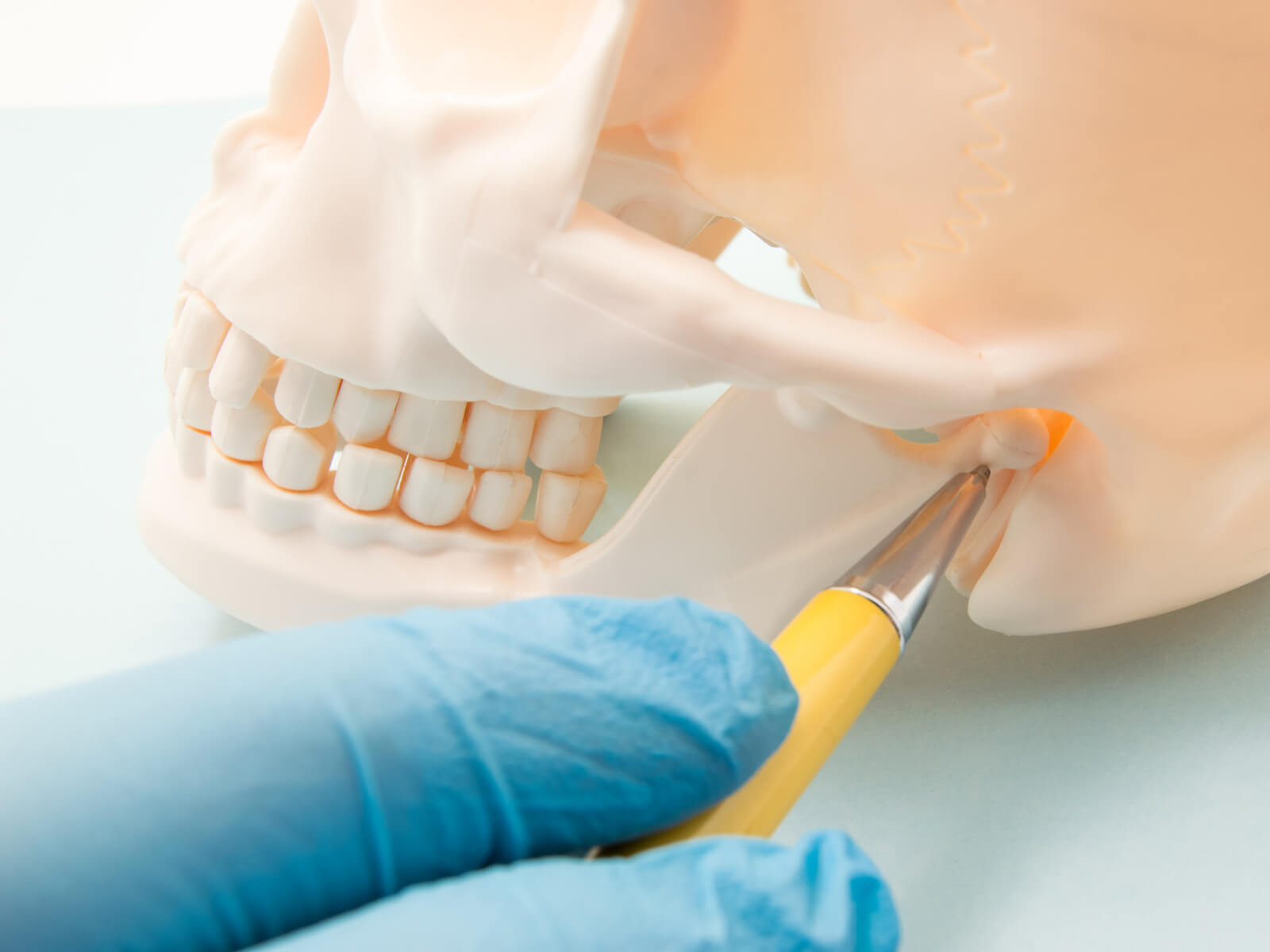 Understanding TMJ Disorder: Causes, Symptoms, and Diagnosis